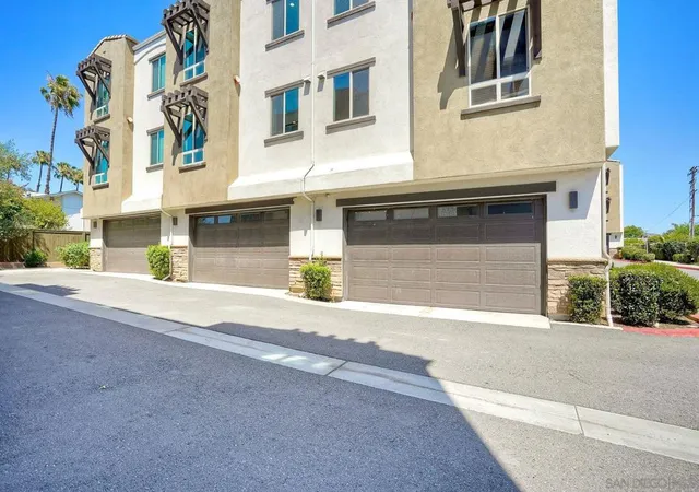 2nd image of 8850 Olive Ln, Santee, CA 92071