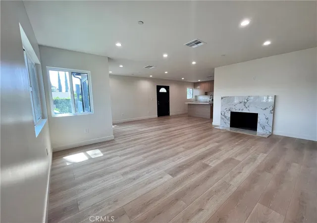 4th image of 6305 Carpenter, North Hollywood, CA 91606 | MLS# GD26099785
