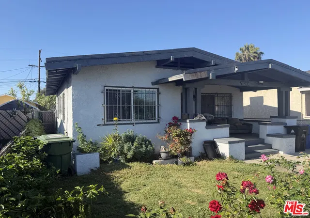 3rd image of 213 W 83Rd St, Los Angeles, CA 90003 | MLS# 26831099