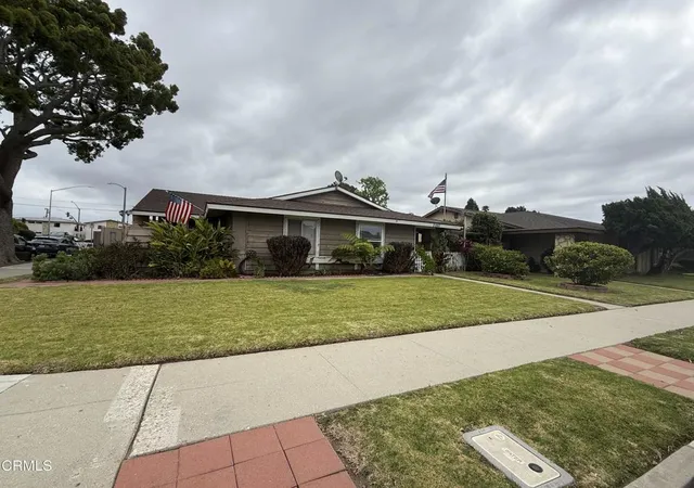 Homes for sale in Oxnard, CA | 2060 Norma St, Oxnard, CA 93036 | MLS# V1-36287