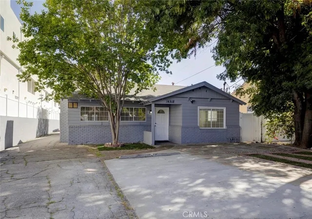 1st image of 14918 Wyandotte, Van Nuys, CA 91405 | MLS# BB26099872