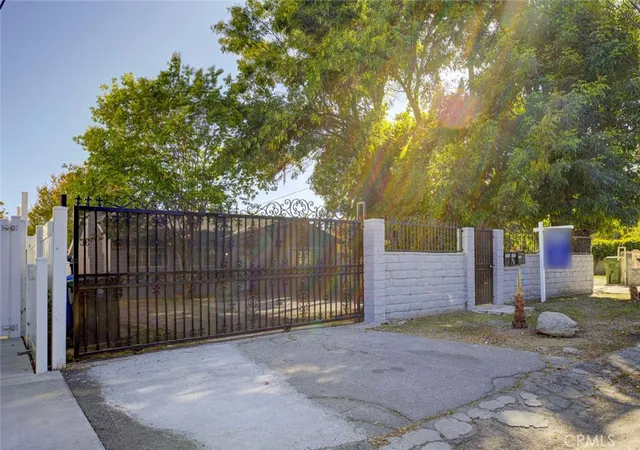 5th image of 14918 Wyandotte, Van Nuys, CA 91405 | MLS# BB26099872