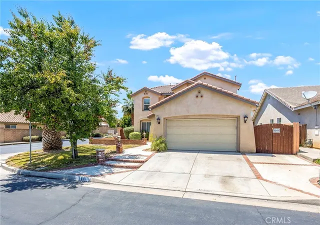 Photo 2 of Single family home for sale at 151 Ropango Way, Hemet, CA 92545 | MLS# SW26099980 | Listing updated on 2026-10-03