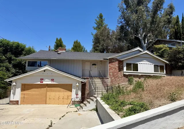 1st image of 21173 San Miguel St, Woodland Hills, CA 91364 | MLS# 226002120