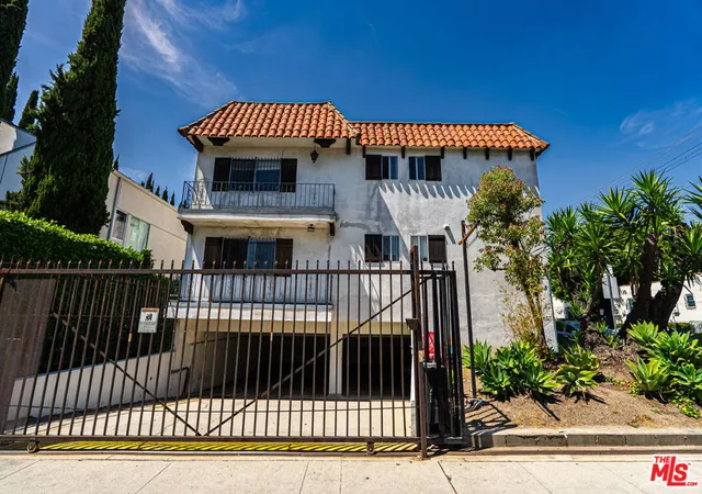 3rd image of 7050 Waring Ave, Los Angeles, CA 90038 | MLS# 26831155