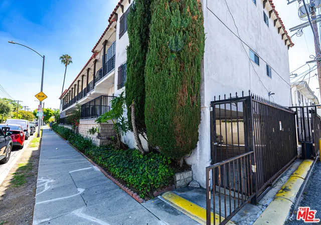 4th image of 7050 Waring Ave, Los Angeles, CA 90038 | MLS# 26831155