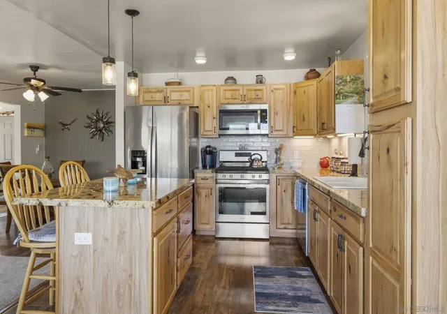 3rd image of 116 Havenview Ln, Oceanside, CA 92056 | MLS# 260011081SD