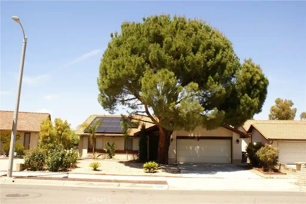 Photo 1 of Single family home for sale at 2250 Redwood Dr, Hemet, CA 92545 | MLS# IV26099307 | Listing updated on 2026-08-18