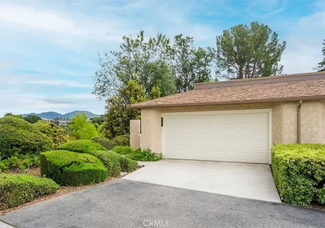 Homes for sale in Newhall, CA | 20008 Avenue Of The Oaks, Newhall, CA 91321 | MLS# SR26098096