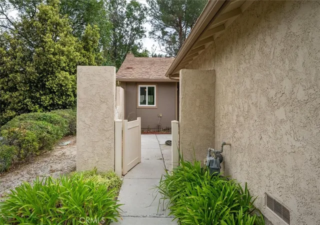 Homes for sale in Newhall, CA | 20008 Avenue Of The Oaks, Newhall, CA 91321 | MLS# SR26098096