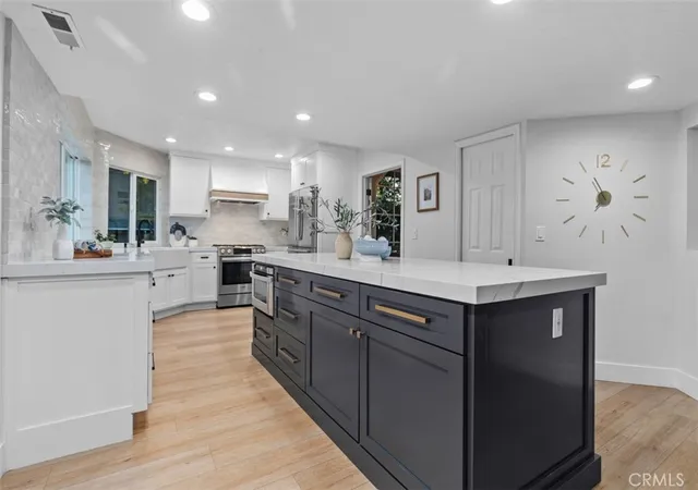 Homes for sale in Coto De Caza, CA | 23436 Via Alondra, Coto De Caza, CA 92679 | MLS# OC26098036