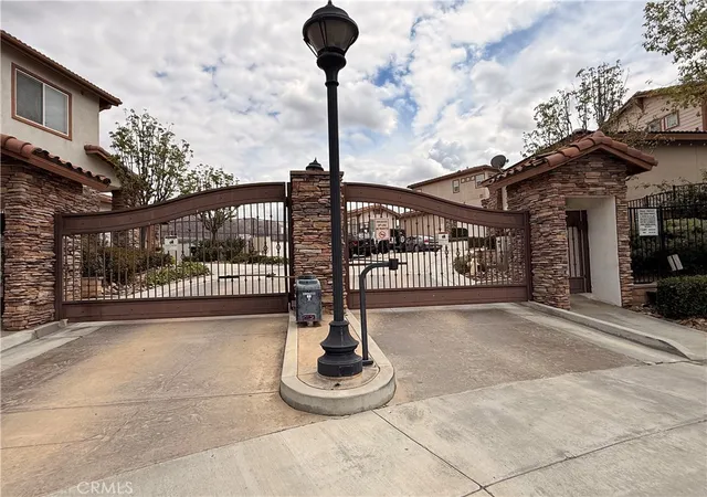 Photo 3 of Condo for sale at 585 Via Pueblo, Riverside, CA 92507 | MLS# IV26097895 | Listing updated on 2026-09-18