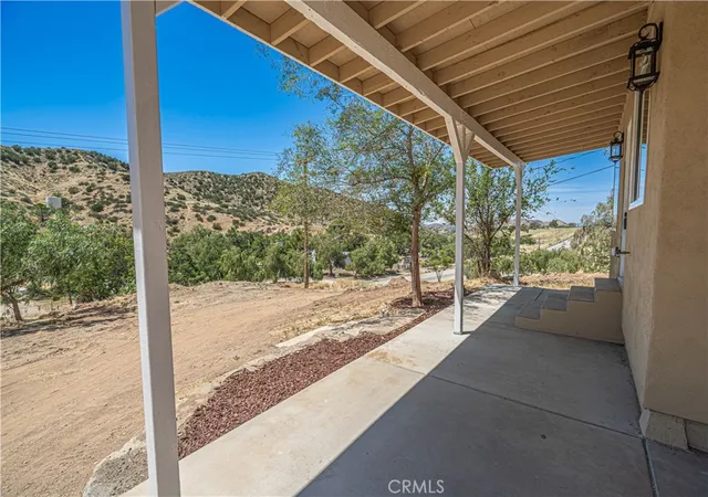 Homes for sale in Agua Dulce, CA | 8709 Sierra Hwy, Agua Dulce, CA 91390 | MLS# SR26100104