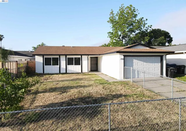 Homes for sale in North Highlands, CA | 7340 Salazar Dr, North Highlands, CA 95660 | MLS# 41133890