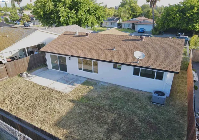 Homes for sale in North Highlands, CA | 7340 Salazar Dr, North Highlands, CA 95660 | MLS# 41133890