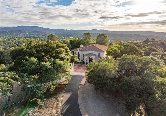 Photo 2 of Sale Pending at 5255 Escarpa Ave, Atascadero, CA 93422 | MLS# SC26099891 | Listing updated on 2026-09-02