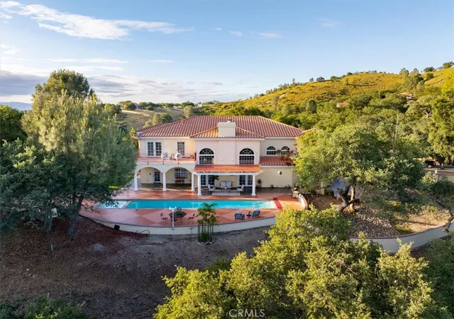 Photo 3 of Sale Pending at 5255 Escarpa Ave, Atascadero, CA 93422 | MLS# SC26099891 | Listing updated on 2026-09-02