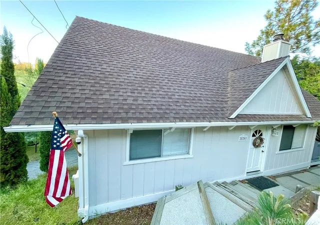 Homes for sale in Lake Arrowhead, CA | 28201 Grenoble Ln, Lake Arrowhead, CA 92352 | MLS# OC26099948