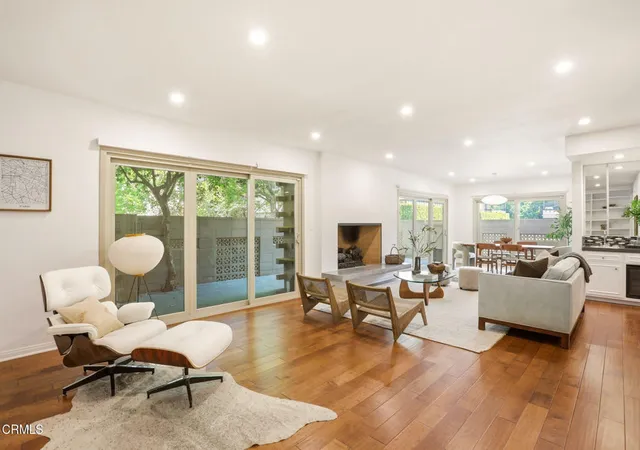 Homes for sale in Pasadena, CA | 1225 S Orange Grove Blvd #2, Pasadena, CA 91105 | MLS# P1-27042