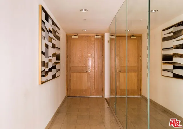 Photo 3 of Condo for sale at 10520 Wilshire Blvd #303, Los Angeles, CA 90024 | MLS# 26831257 | Listing updated on 2026-09-17