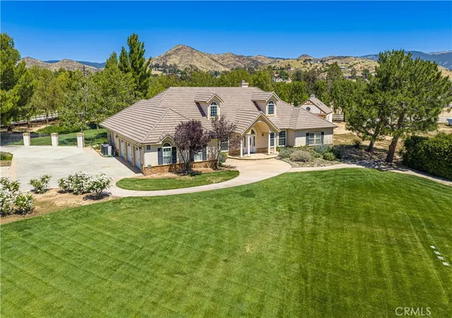 Homes for sale in Agua Dulce, CA | 33202 Drill Rd, Agua Dulce, CA 91390 | MLS# SR26100139