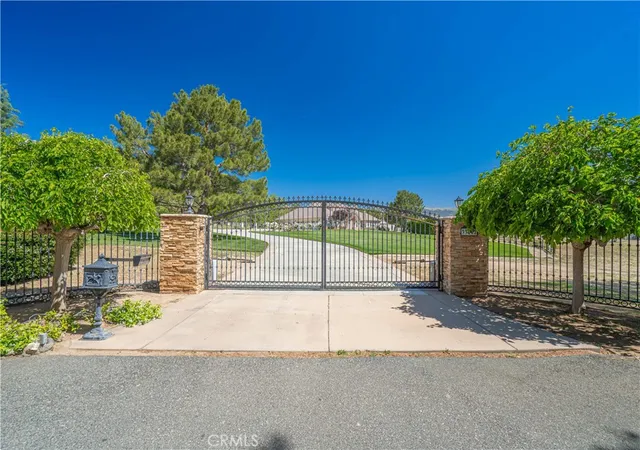 Homes for sale in Agua Dulce, CA | 33202 Drill Rd, Agua Dulce, CA 91390 | MLS# SR26100139