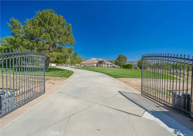 Homes for sale in Agua Dulce, CA | 33202 Drill Rd, Agua Dulce, CA 91390 | MLS# SR26100139