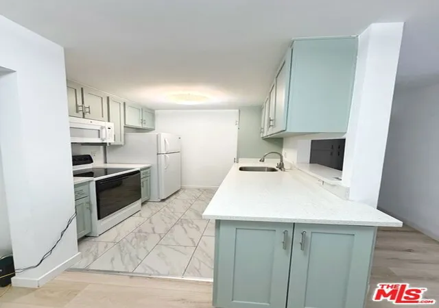 5th image of 1351 N Orange Dr #117, Los Angeles, CA 90028 | MLS# 26831293