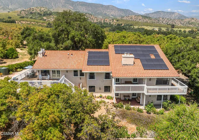 2nd image of 1365 Oak Ave, Fillmore, CA 93015 | MLS# 226002123