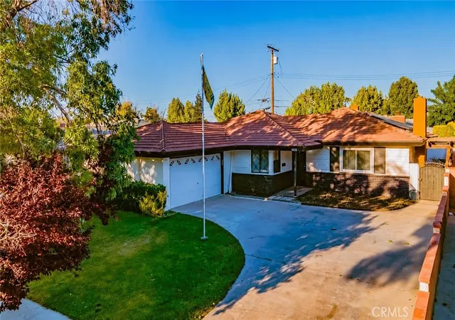1st image of 44516 15th W, Lancaster, CA 93534 | MLS# CV26100217