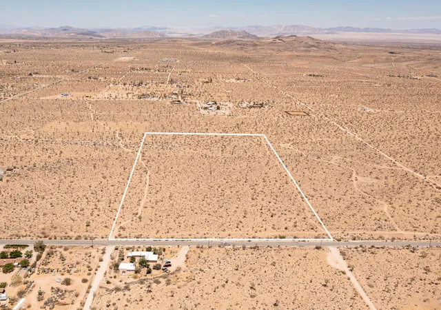 3rd image of 0 Aberdeen Dr #2, Yucca Valley, CA 92284 | MLS# 219147597DA