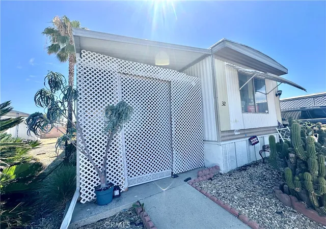 Homes for sale in Hemet, CA | 332 N Lyon Avenue #32, Hemet, CA 92543 | MLS# IG26100288