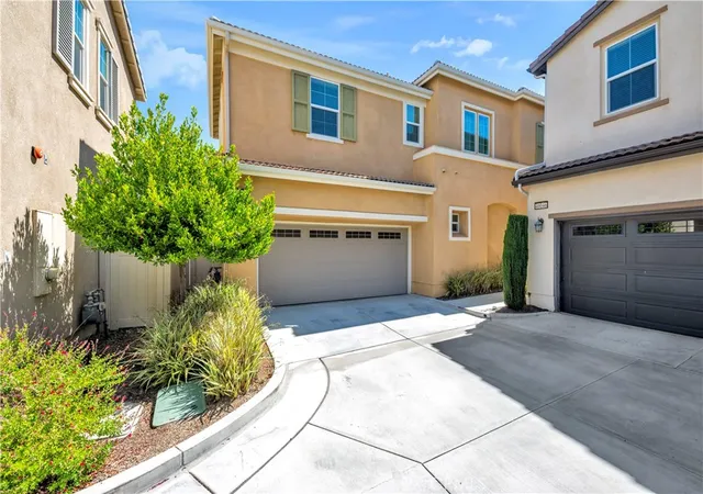 Photo 1 of Condo for sale at 40042 Calle Real, Murrieta, CA 92563 | MLS# SW26098121 | Listing updated on 2026-06-15