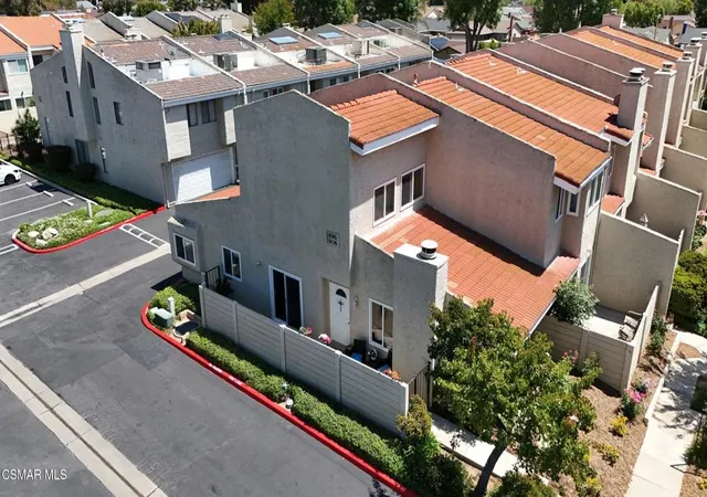 Homes for sale in Simi Valley, CA | 1896 Stow St, Simi Valley, CA 93063 | MLS# 226002124