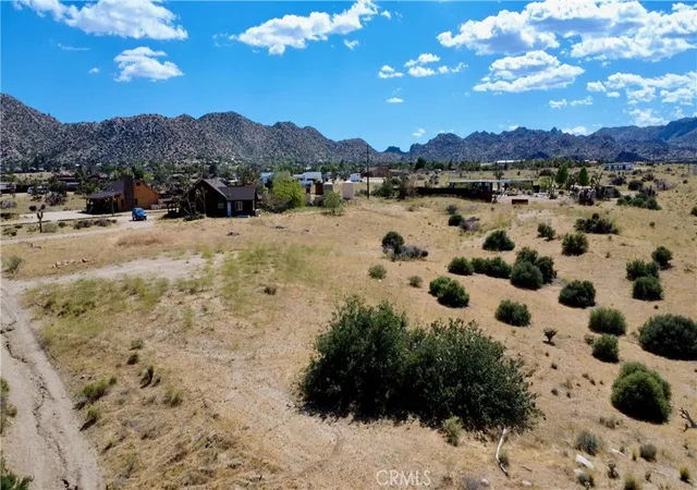 3rd image of 5134 William S Hart Rd, Pioneertown, CA 92268 | MLS# JT26100368