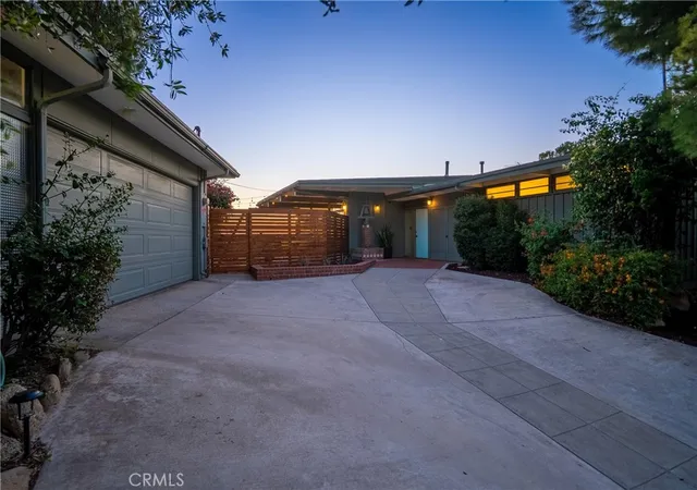 Photo 3 of Sale Pending at 11407 Eton, Riverside, CA 92507 | MLS# IV26099833 | Listing updated on 2026-06-17