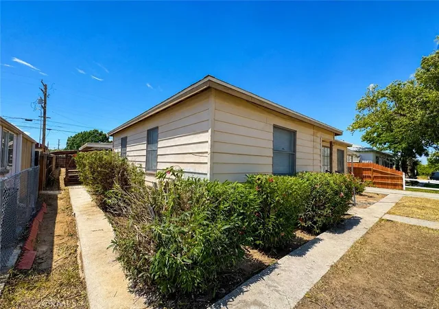 23rd image of 325 N Sanders St, Ridgecrest, CA 93555 | MLS# IG26100378