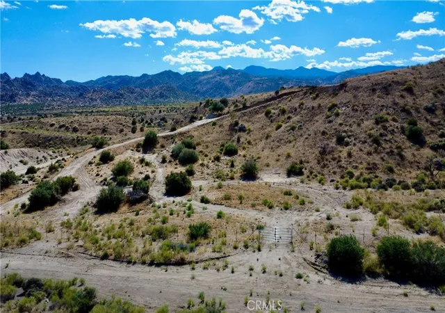 4th image of 101 Cimarron Rd, Pioneertown, CA 92268 | MLS# JT26100393