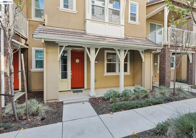 3rd image of 256 Plum Tree St, Livermore, CA 94551 | MLS# 41133935