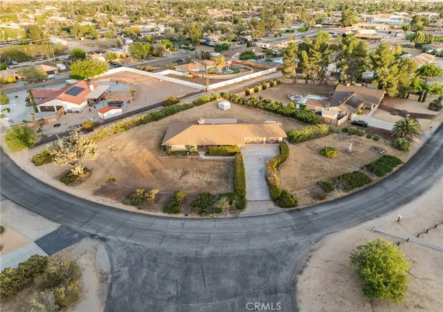 Photo 3 of Sale Pending at 19213 Tecumseh, Apple Valley, CA 92307 | MLS# HD26097901 | Listing updated on 2026-10-05