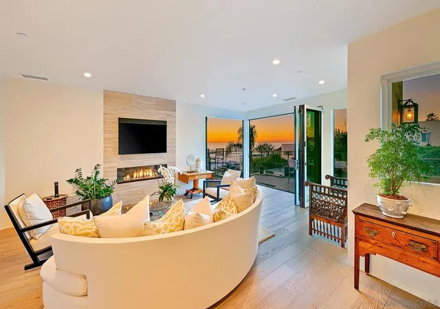 4th image of 231 Bonair St, La Jolla, CA 92037 | MLS# 260011135SD