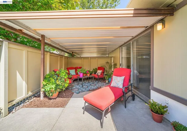 4th image of 1101 Fairlawn Ct #4, Walnut Creek, CA 94595 | MLS# 41133949