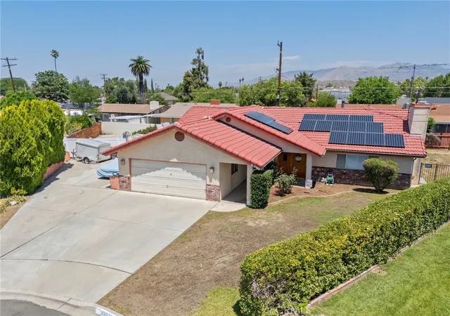1st image of 26530 Vassar, Hemet, CA 92544 | MLS# HD26096581