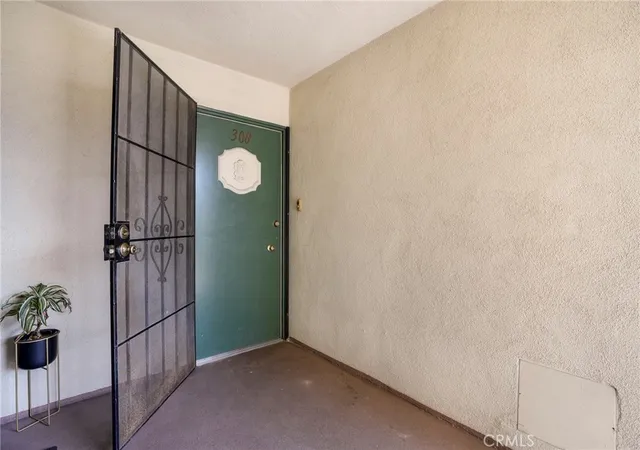 Homes for sale in Long Beach, CA | 1187 E 3Rd #308, Long Beach, CA 90802 | MLS# PW26097782