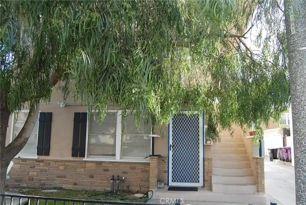 Photo 1 of Multi family home for sale at 20 Roycroft, Long Beach, CA 90803 | MLS# PW26100517 | Listing updated on 2026-08-21