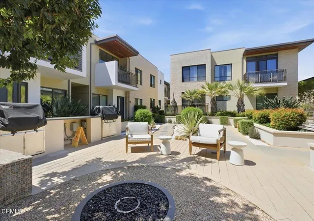 Homes for sale in Pasadena, CA | 125 Hurlbut Street, Pasadena, CA 91105 | Houzeo