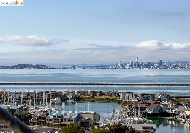 2nd image of 1400 Pinnacle Ct #401, Richmond, CA 94801 | MLS# 41133968