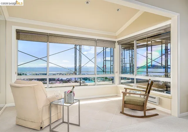 5th image of 1400 Pinnacle Ct #401, Richmond, CA 94801 | MLS# 41133968