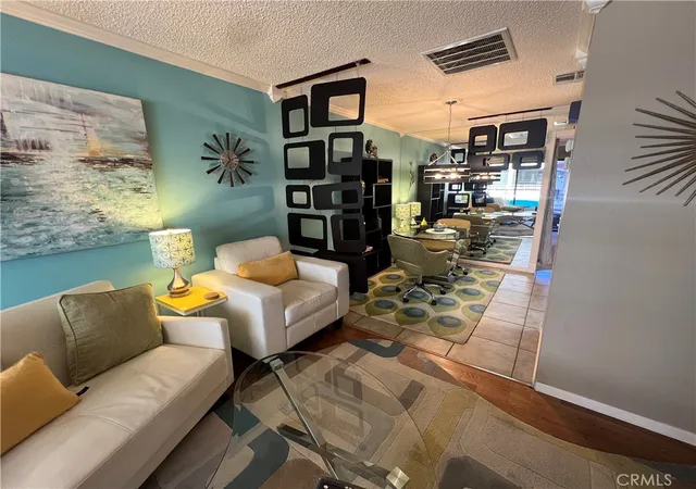 Photo 3 of Sale Pending at 470 S Calle Encilia #B11, Palm Springs, CA 92262 | MLS# IG26098499 | Listing updated on 2026-10-06