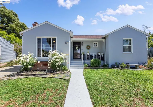 2nd image of 381 Lexington Ave, San Leandro, CA 94577 | MLS# 41133973